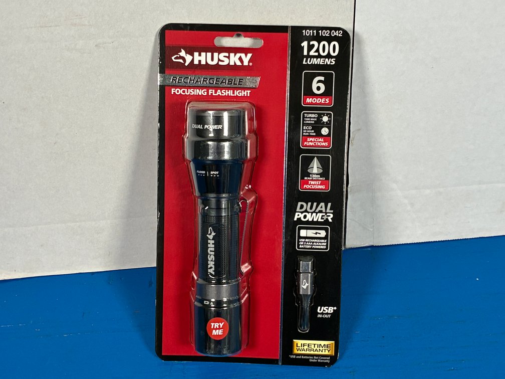 Husky Rechargeable Focusing Flashlight Dual Power 1200 Lumen 6 Modes