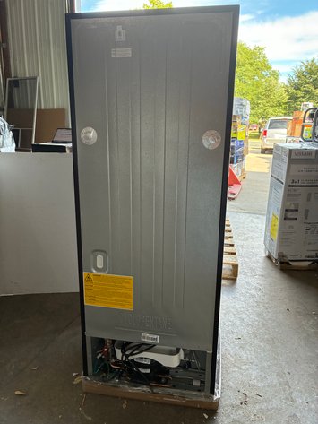 Image for Vissani Compact Refrigerator/Freezer