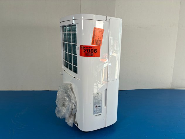 Image for Lot 2006