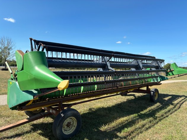 Image for John Deere 924 Floating Head