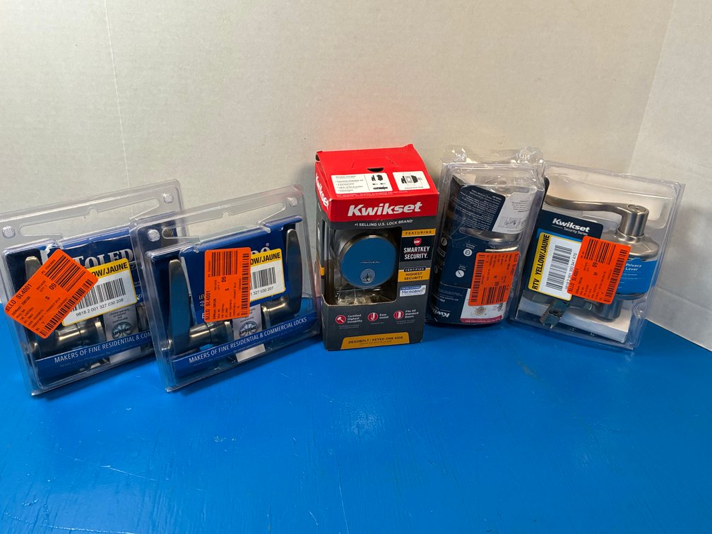 (5) Kwikset and Toledo Privacy Door Handles and Deadbolts