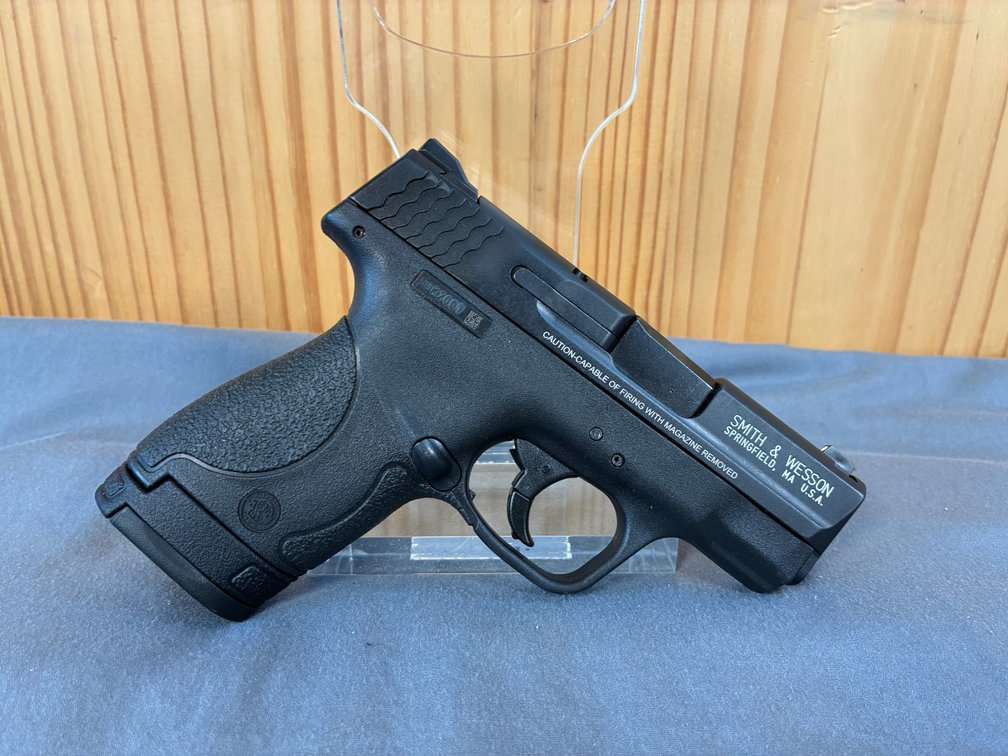SMITH & WESSON M&P SHIELD