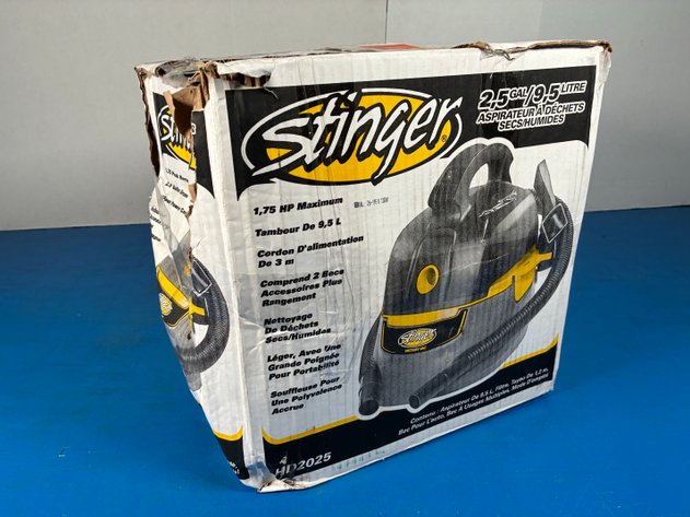 Image for Stinger 2.5 Gal. 1.75 Peak HP Small Shop Vacuum Wet Dry Vac HD2025