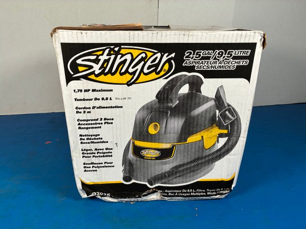 Image for Stinger 2.5 Gal. 1.75 Peak HP Small Shop Vacuum Wet Dry Vac HD2025