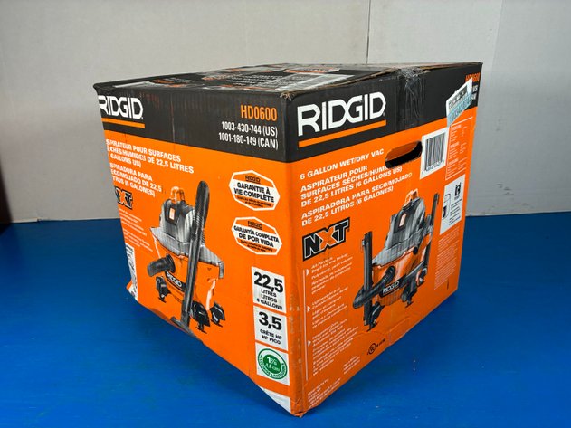 Image for Ridgid 6 Gal. 3.5 Peak HP NXT Shop Vacuum Wet Dry Vac with General Debris Filter, Locking Hose and Attachments HD06001