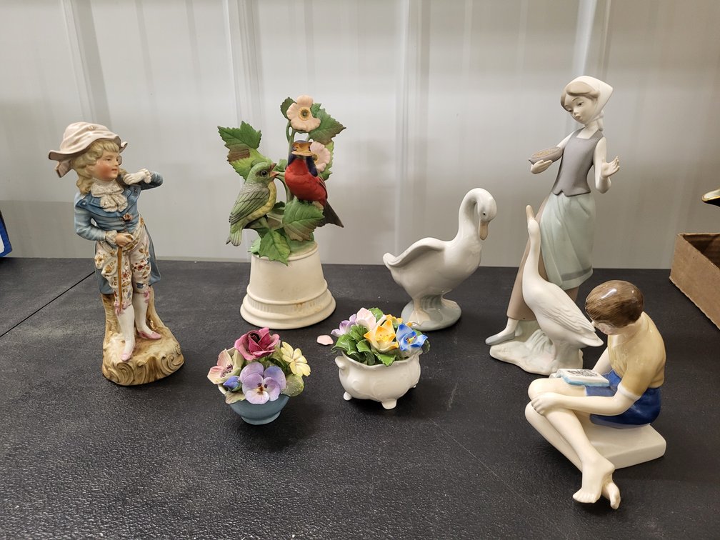 Lladro figurines, Nao goose, floral basket, Aynsley floral basket