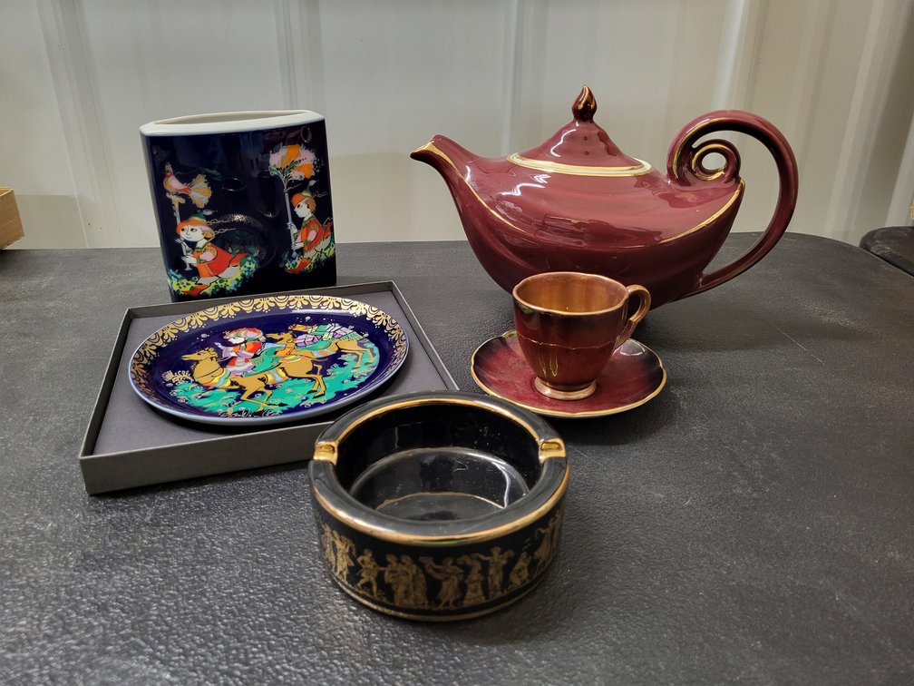 American Hall Burgundy teapot, porcelain