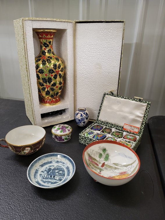 Chinese cloisonne vase: enamel on metal with holly motifs