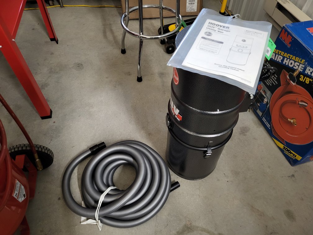 Hoover GUV garage utility vacuum