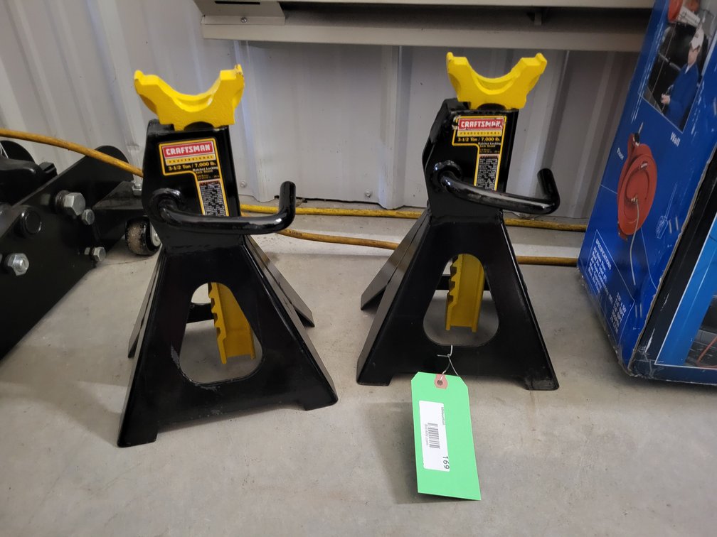 (2) Craftsman 3-1/2 ton jack stands