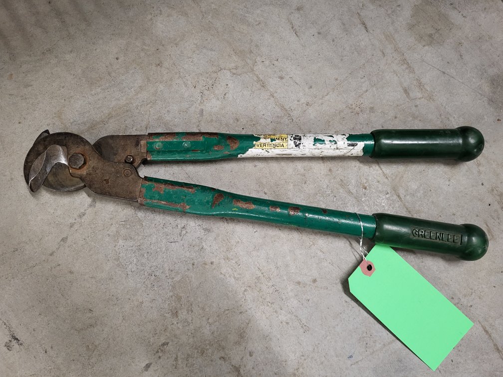 Greenlee 718 cable cutter