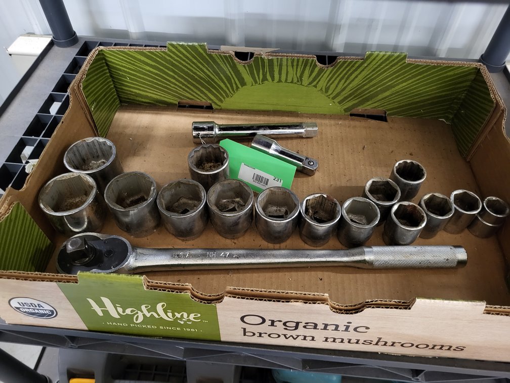 3/4" drive socket, ratchet, and extensions