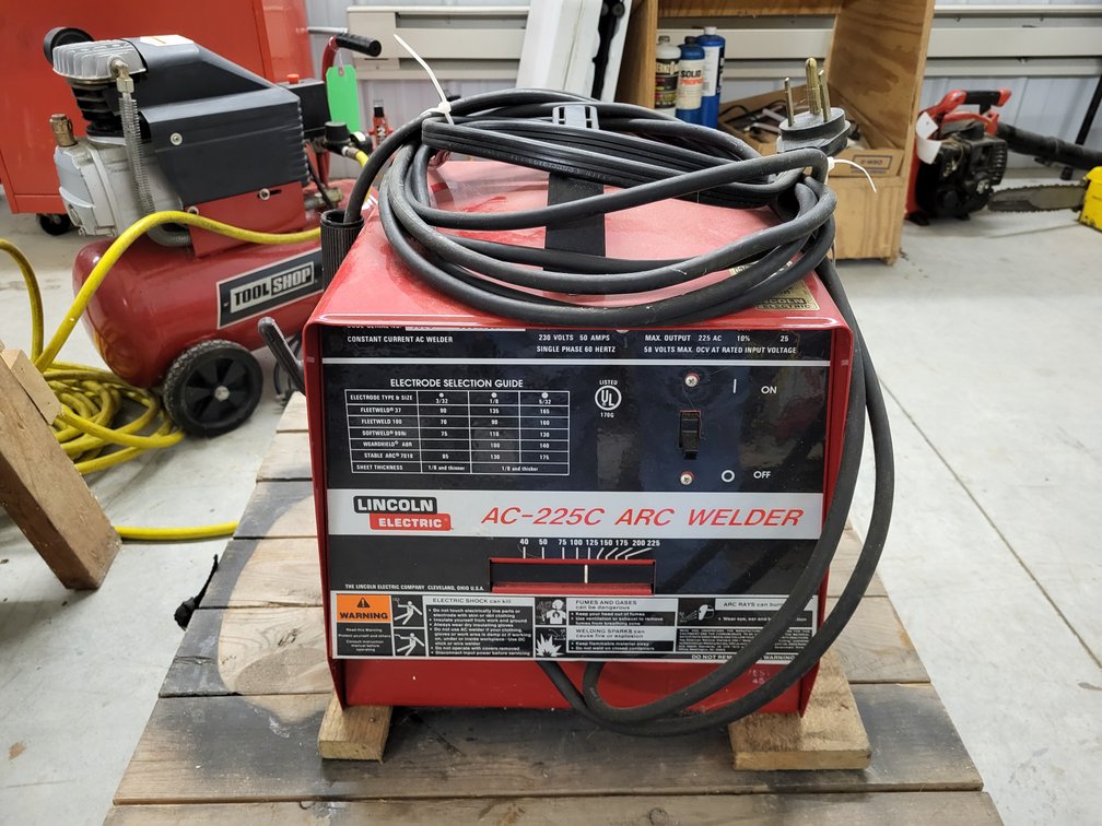 Lincoln Electric AC-225C arc welder