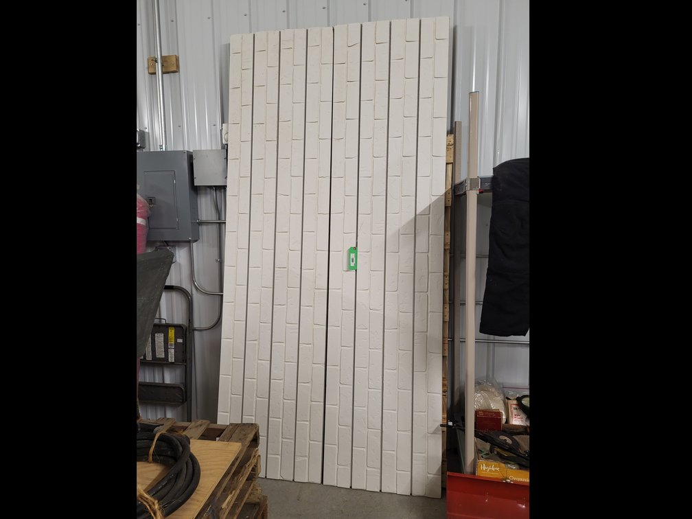 (3) interlocking slat wall panels