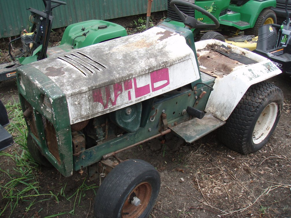 Bolens garden tractor with Tecumseh OHV engine