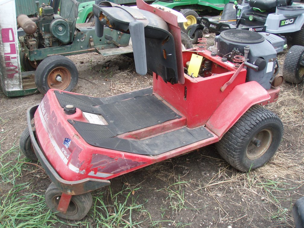 Wheel Horse 616-Z zero turn mower with Onan engine