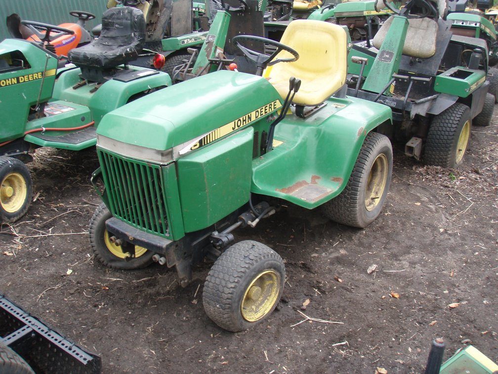 John Deere 318 garden tractor with no engine