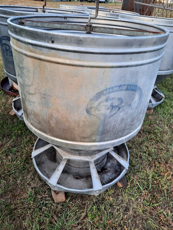 Pax stainless steel 15lb hog feeder