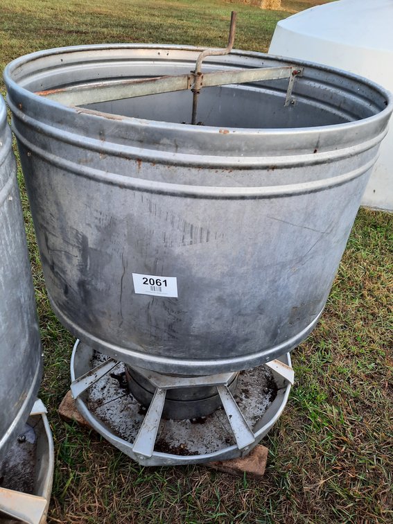 Pax stainless steel 15lb hog feeder