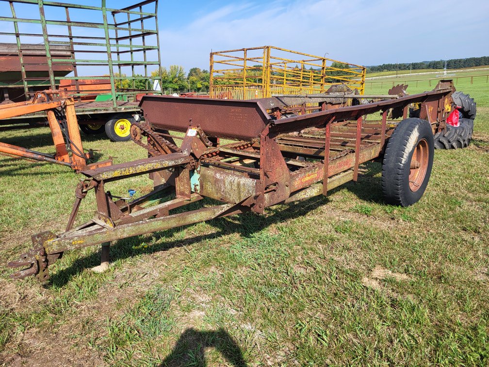 Minnesota manure spreader frame