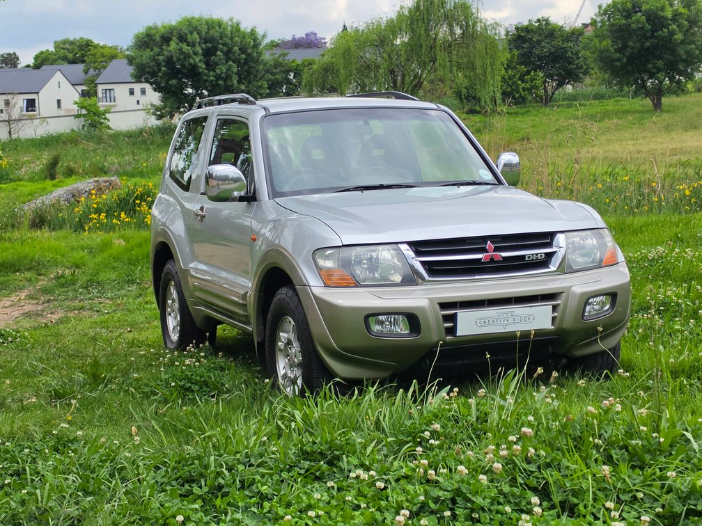 Mitsubishi Pajero GLS 4x4 SWB
