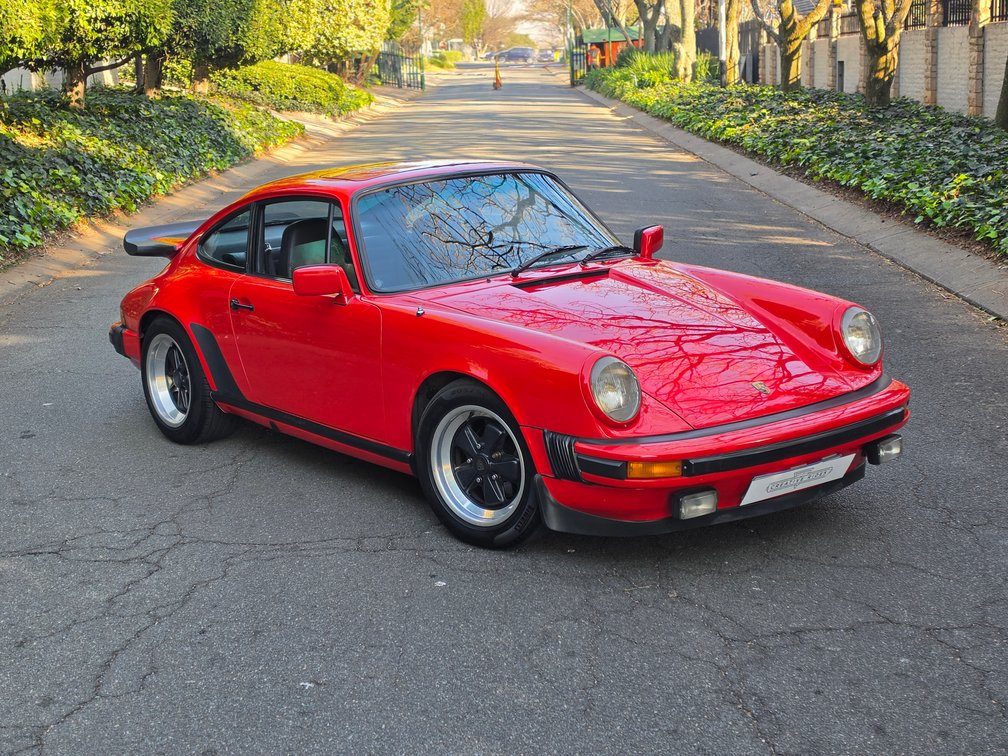 PORSCHE 911 SC (LHD)