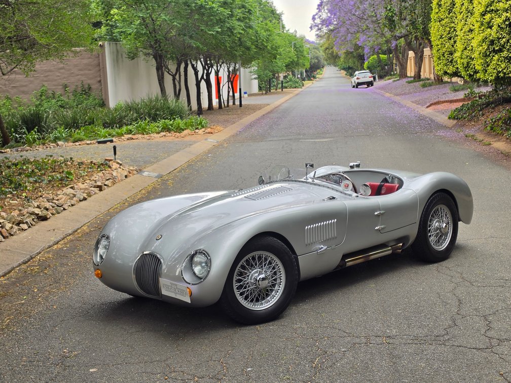 JAGUAR C-TYPE REPLICA (LHD)