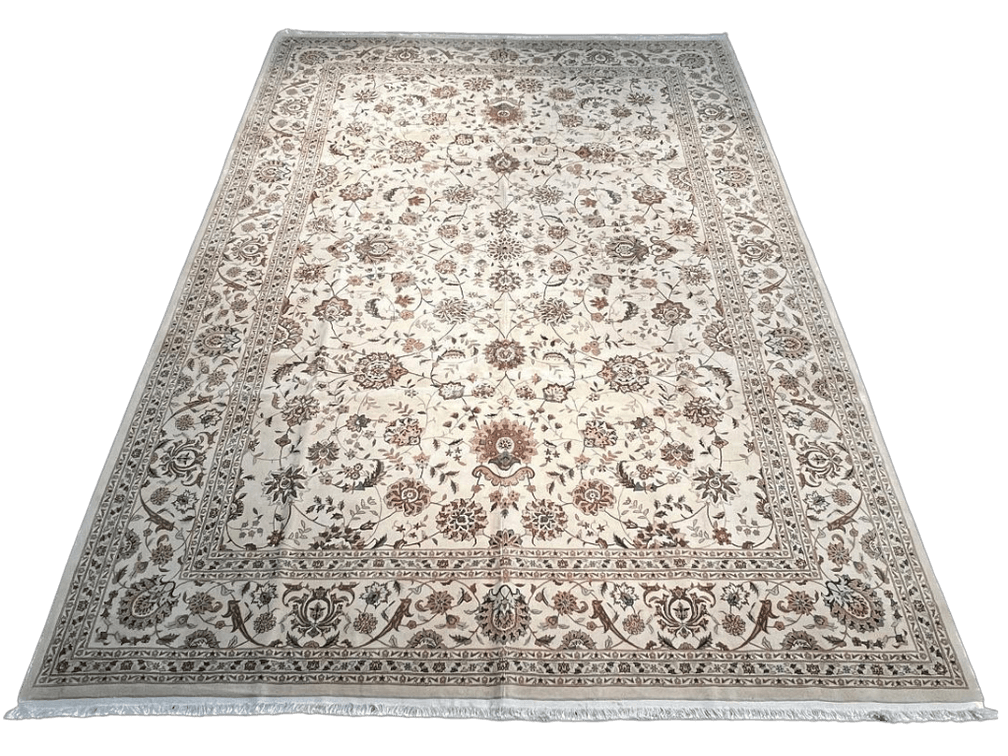 $17,920 Fine Kashan Design Wool & Silk Rug 9'9" x 13'9"