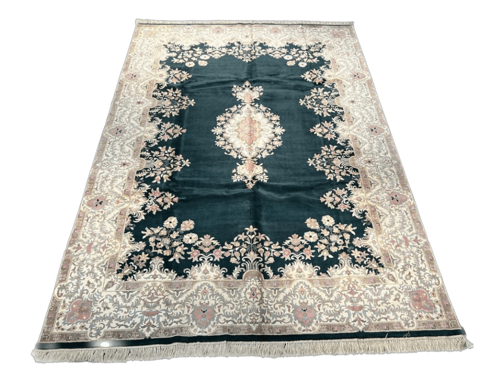 $11,960 Elegant Kerman Design Wool Rug 9'10" x 14'1"