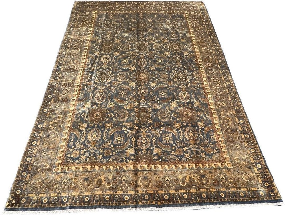$4,480 — Traditional Herati Design Wool Area Rug 5'9" x 8'8"