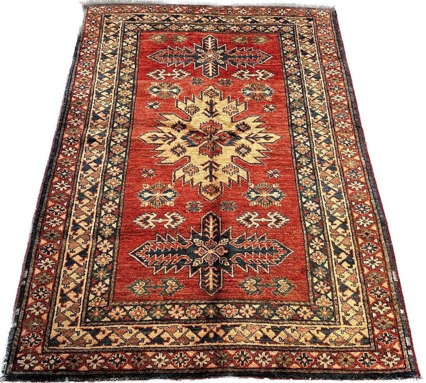 $1,615 — Traditional Kazak Design Wool Area Rug 3'11" x 5'8"