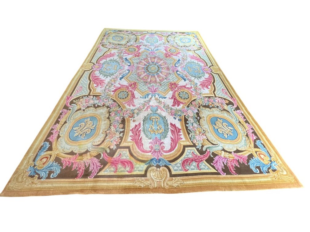 Aubusson Design Hand-Knotted Wool Rug with Central Medallion and Floral Cartouches, 11'11" x 18"