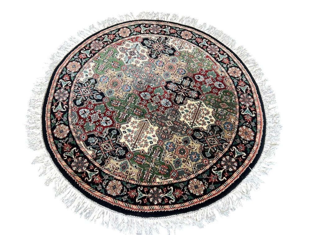 Rug, Hand-Knotted Persian-Style Round Wool Pile with Floral Medallion Pattern and Fringe, 4'4" x 4'4"