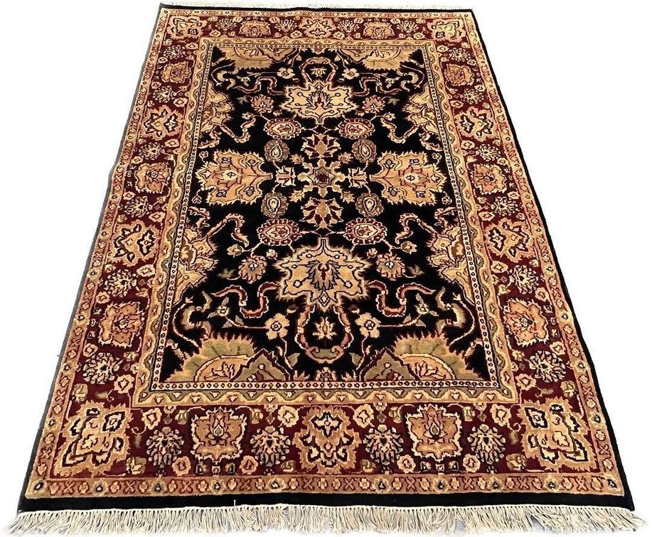 $1,840 Handcrafted Wool Area Rug with Floral Medallion 5'0" x 7'2"