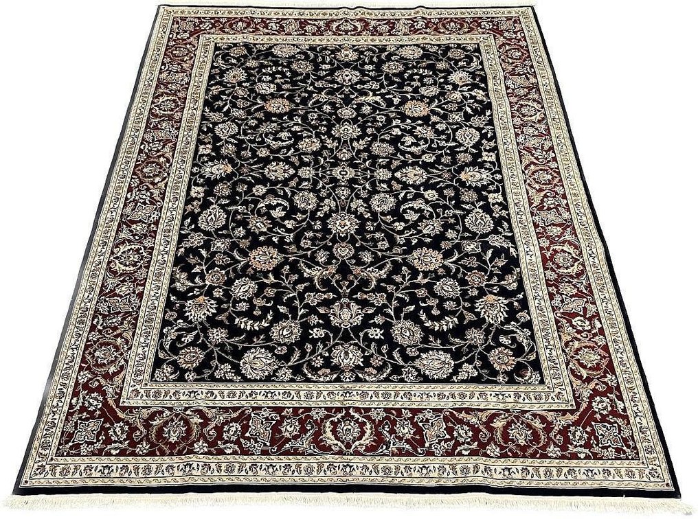 Tabriz Design Hand-Knotted Wool and Silk Area Rug, 8'6" x 11'6"