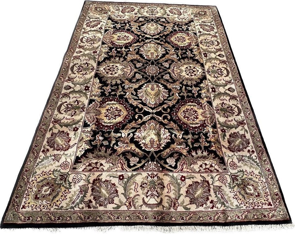 Khorasan Design Hand-Knotted Wool Area Rug, 6'1" x 9'1"