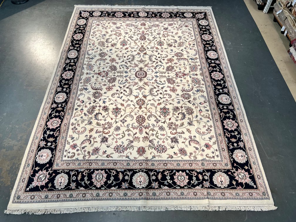 $4,480 Elegant Kashan Design Wool Area Rug 10'0" x 14'0"