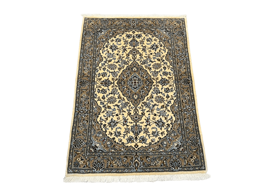 $ž,080 Persian Hand-Made Wool Kashan Design Area Rug 2'9" x 4'0"