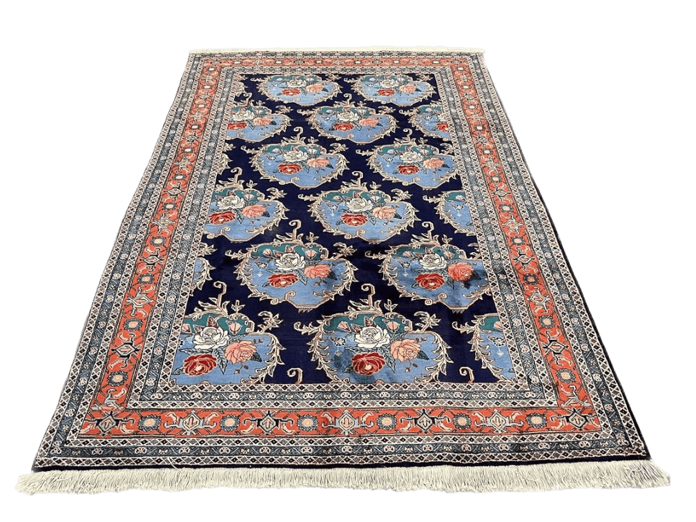 $6,100 Hand-Made Sarouk Wool Area Rug Floral Medallion Pattern 9'8" x 6'7"
