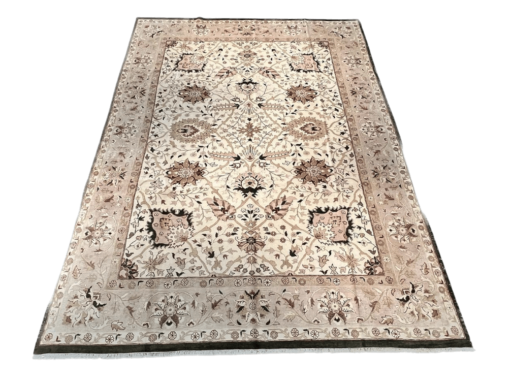 $6,850 Wool Agra Design Hand-Made Area Rug 9'10" x 13'7"
