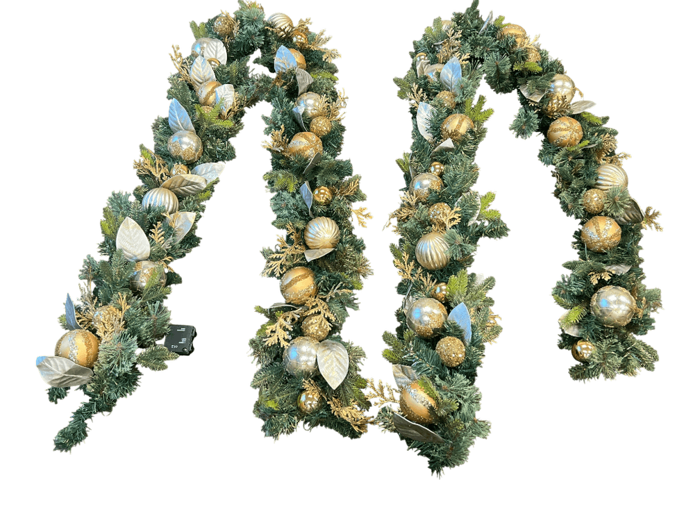 $250 Balsam Hill 10' Biltmore Legacy Christmas Garland with Ornaments