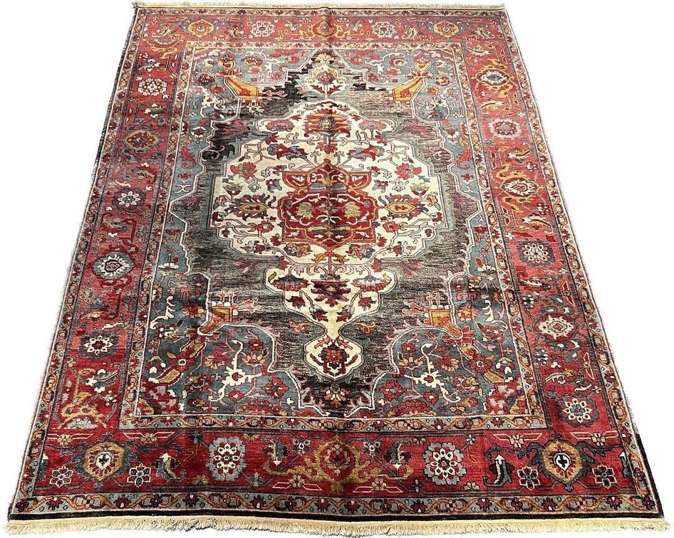 $6,145 Agra Wool Area Rug, 8'5" x 11'5".