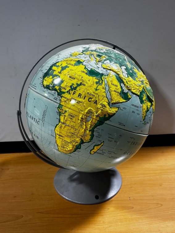 Nystrom World Globe