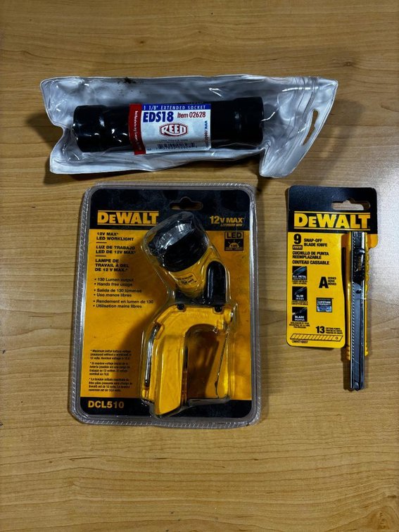 Lot of 3 DeWalt LED Work Light, Snap Off Blade Knife & Reed 1 1/8" Extended Socket