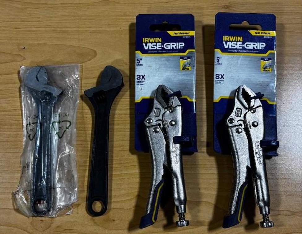 Lot of 4 Irwin 5" Vise Grips & Spanner Wrenches