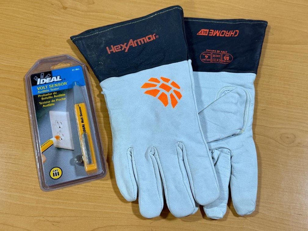 New, HexArmor Chrome SLT 4062 Size 13 XXXXL Work Gloves & New Ideal Volt Sensor Audible Tester 61-063