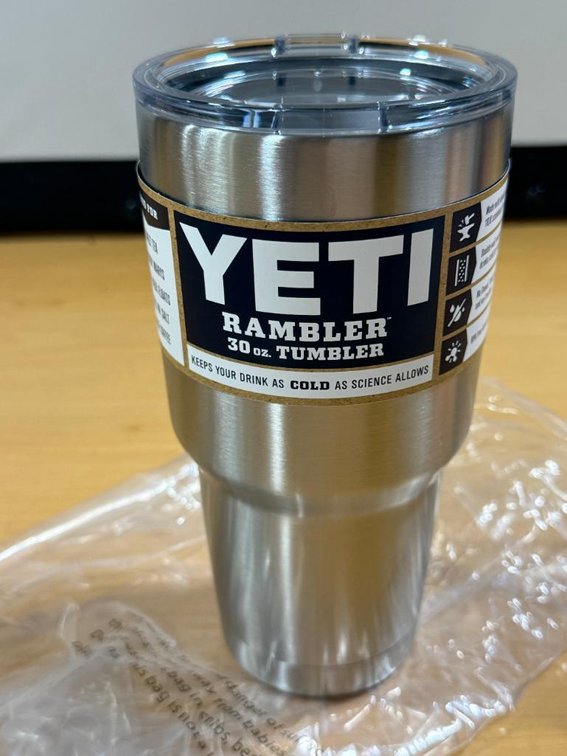 New, YETI Rambler 30oz Tumbler
