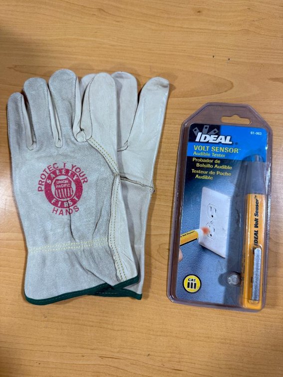 Lot of 2, New, UP Railroad Size Med. Work Gloves, New Ideal Volt Sensor Audible Tester