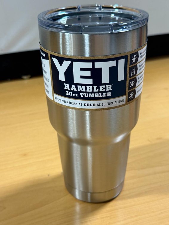 New, YETI Rambler 30oz Tumbler