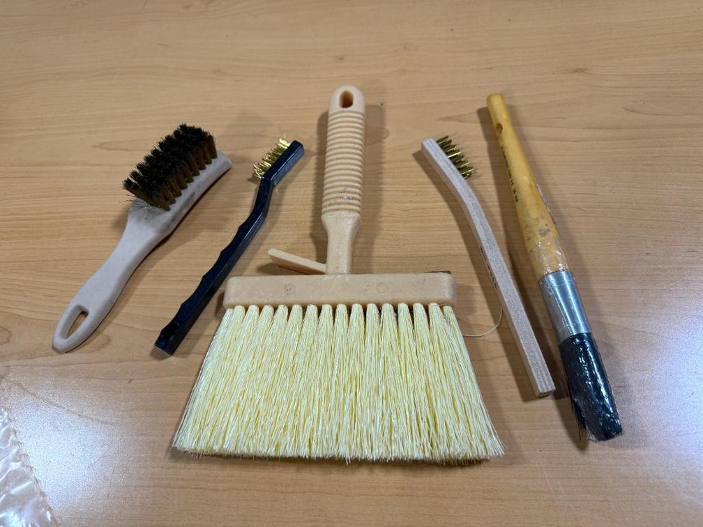 Lot of 5 Various New Work Brushes, Various Applications, See Images